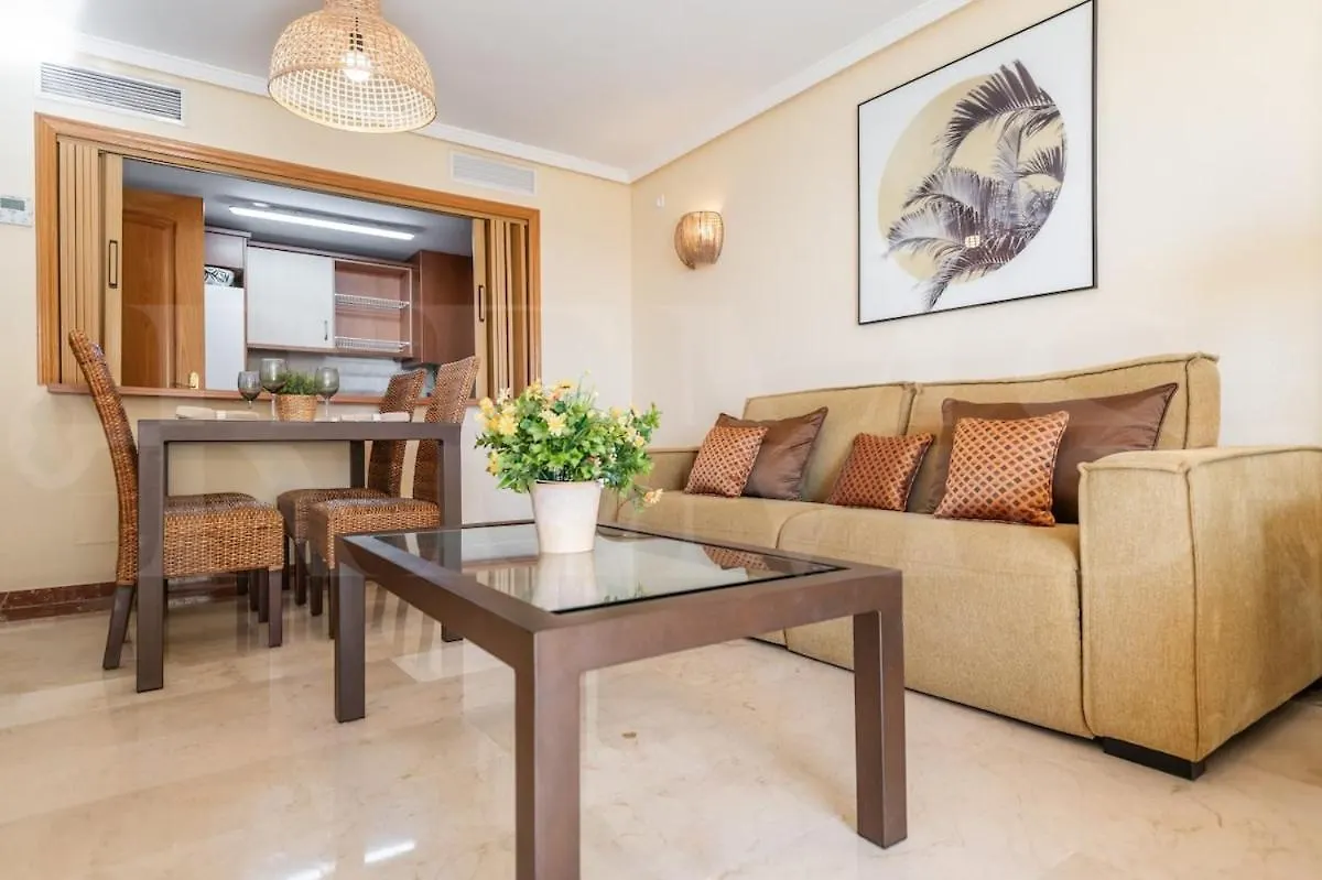 Cozy Getaway With Pool, Close To The Beach By Rems Benalmadena 0*,